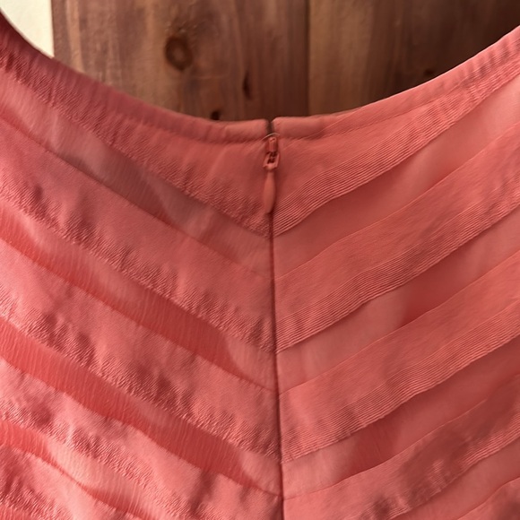 Ann Taylor Loft dress - Picture 4 of 8